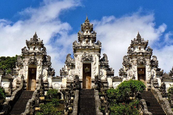East Bali Tour: Gate of Heaven, Water Palace, Sleeping Gajah - What to Expect from Your Guide and Transportation