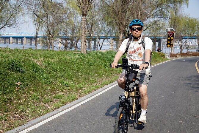 ENKO Electric Bike Ride on The Han River Bike Path in Seoul - What the Reviews Tell Us