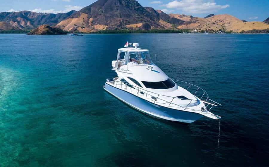 Explore 6 Favorite Destinations Labuan Bajo - What We Love About This Tour