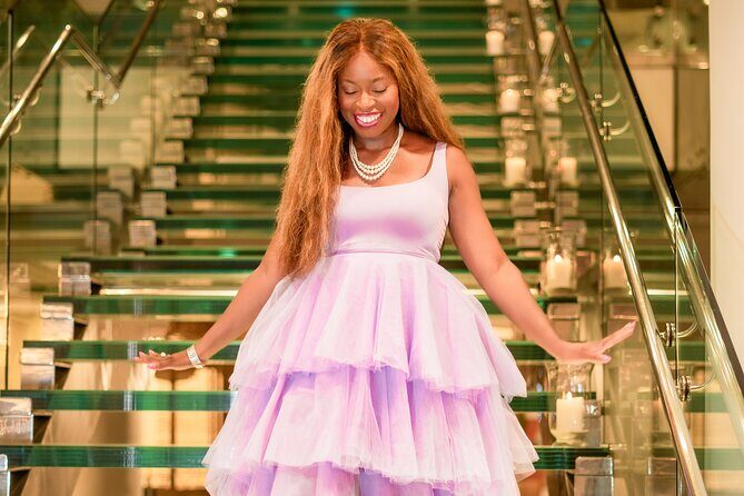 Feel Like a Star: Nighttime Paparazzi Flash Photoshoot - What to Expect from the Nighttime Paparazzi Photoshoot