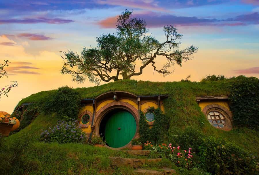 From Auckland: Hobbiton Movie Set Private Tour (Flexible) - Exploring Hobbiton: The Heart of the Tour