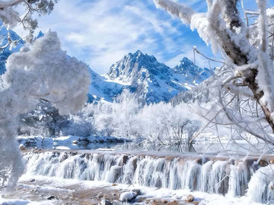 From Chongqing Winter 2-Day Bipenggou Snow Tour - Ganba Tibetan Village: A Hidden Mountain Settlement