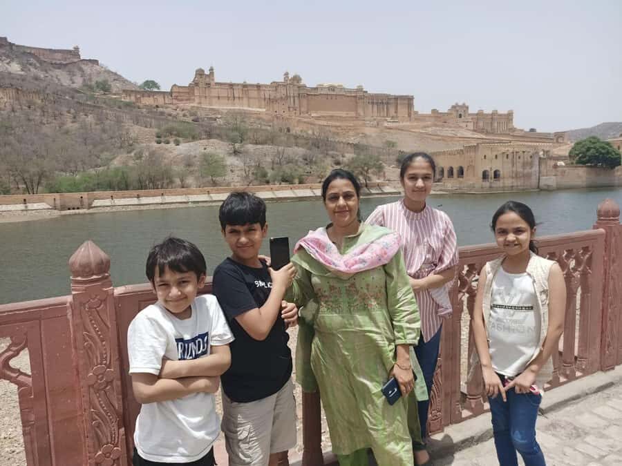 From Delhi: Jaipur Royal Heritage & Artisan Craft Day Tour - Who Should Consider This Tour?