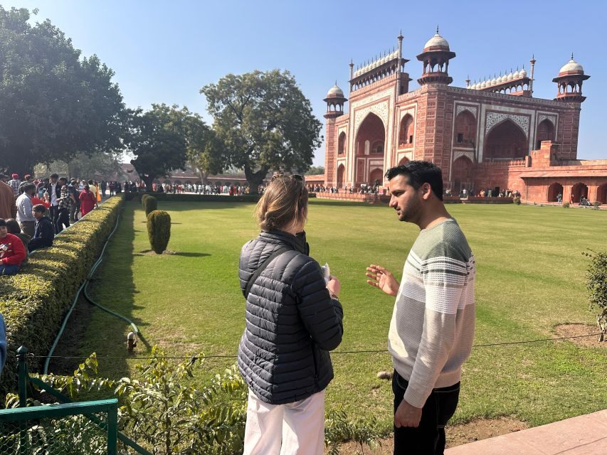 From Delhi: Private Taj Mahal, Agra Fort & Baby Taj Day Trip - Lunch at a 5-Star Hotel