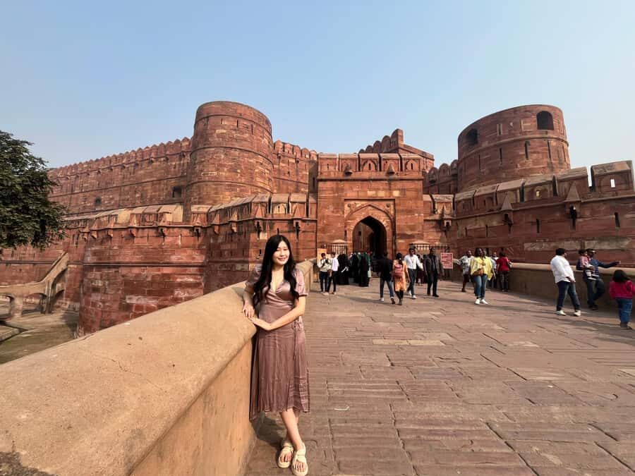 From Delhi to Agra : Taj Mahal Riverside & Fort Friday Tour - A Leisurely Lunch & Comfortable Transport