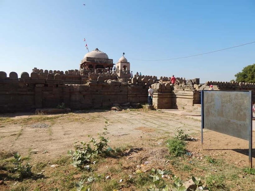 From Jaipur: Day Trip to Chand Baori and Bhangarh Fort - Authentic Insights from Past Travelers