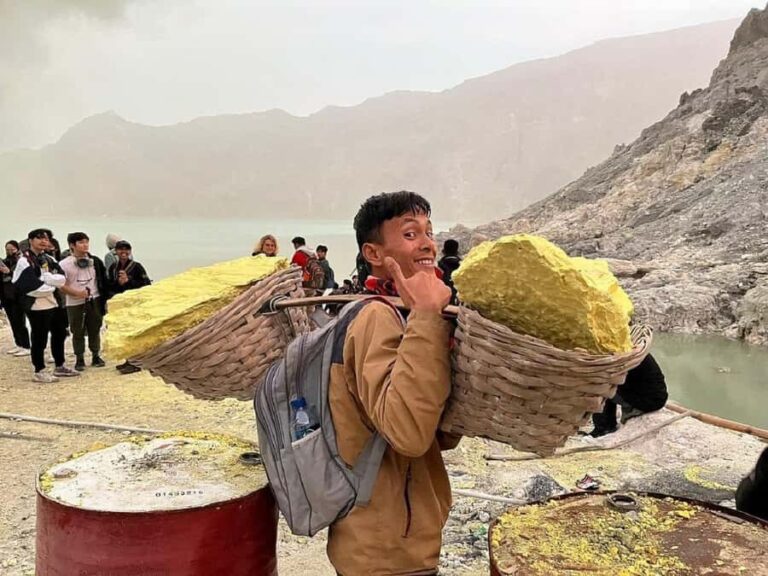 From Malang : A Private Kawah Ijen Midnight Tour - Authentic Insights from Travelers