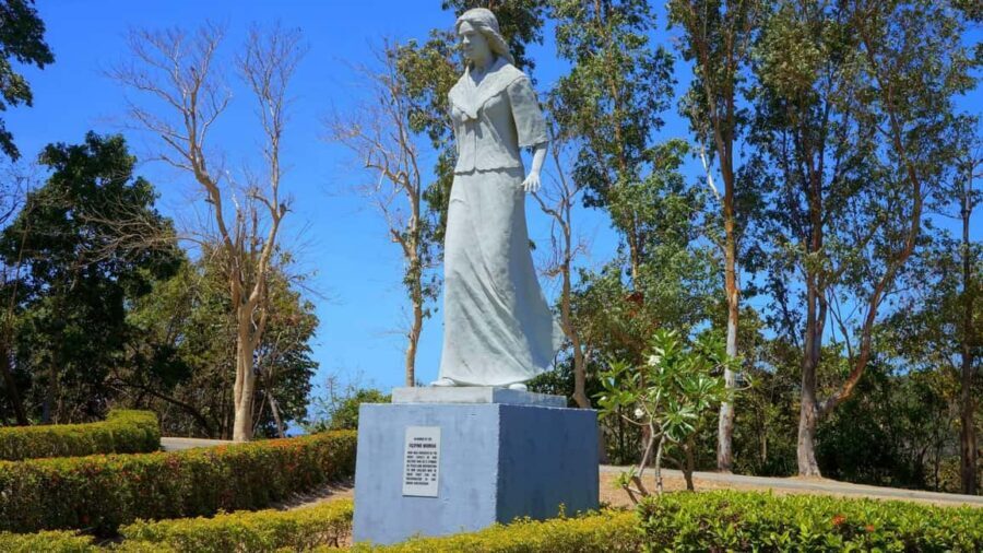 From Manila: Corregidor Island Guided Tour with Lunch - The Extra Touch: Lunch & Side Trip to Mt. Samat