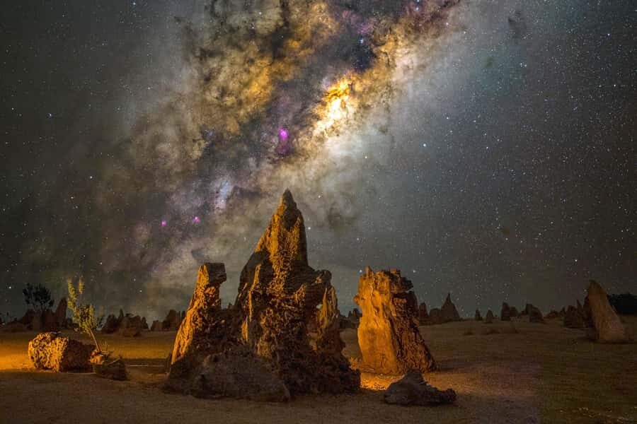 From Perth: Pinnacles Sunset and Stargazing Tour with Dinner - Transportation, Group Size, and Value