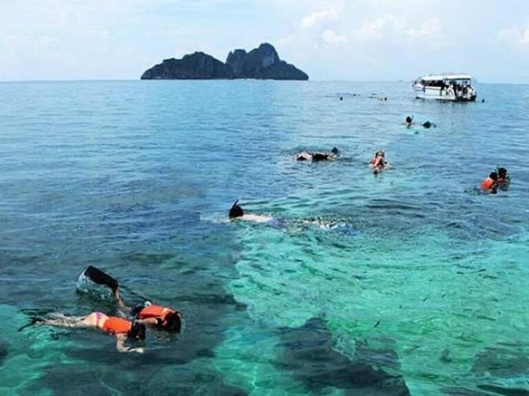 From Phuket: Phi Phi Islands 3D2N with early bird maya beach - Accommodation and First Day: Settle on Phi Phi Don