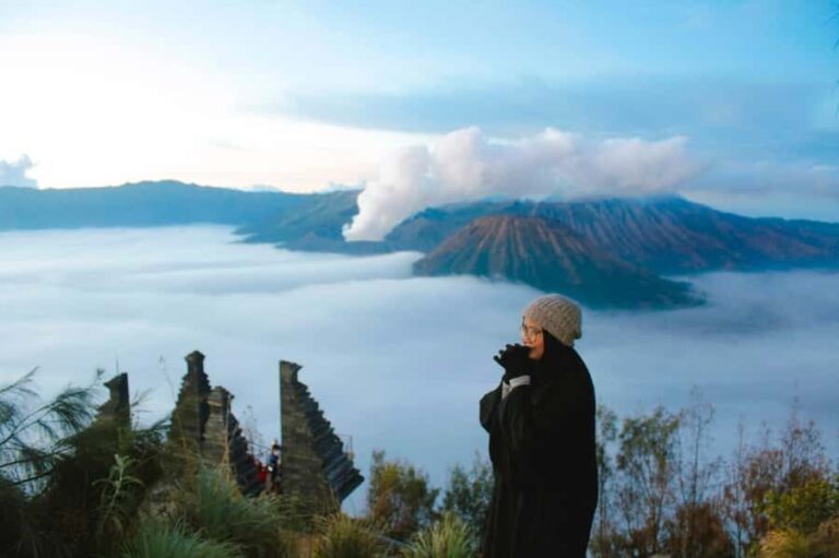 From Probolinggo: 2-Day Bromo & Ijen Tour w/ One-Night Stay - Day Two: Ijen’s Dramatic Crater and Blue Flame