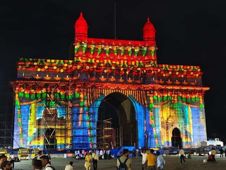 From Pune: Mumbai Same Day City Tour By Car with Guide - Transportation & Group Size