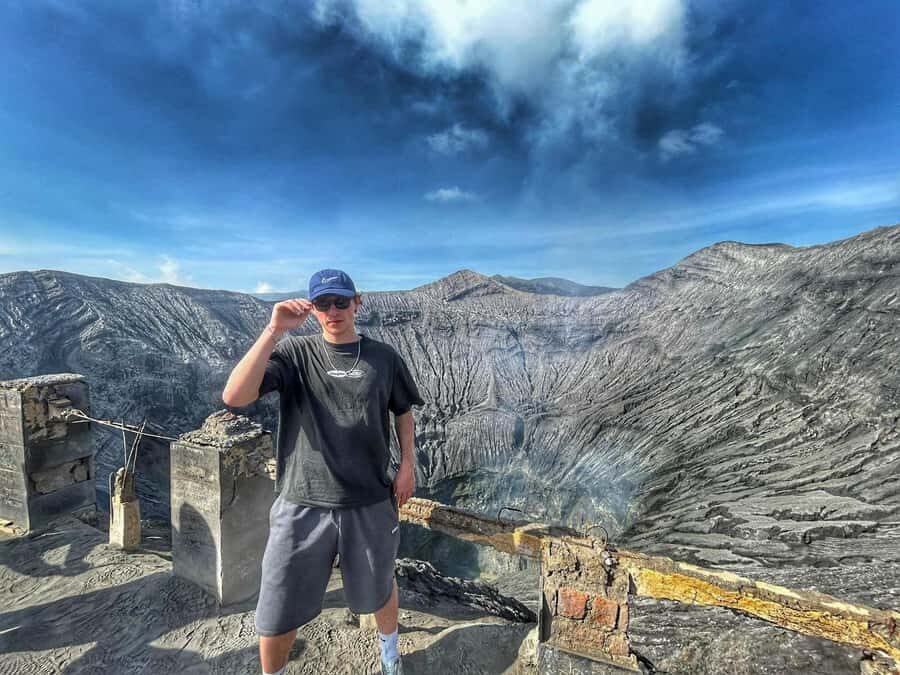 From Surabaya: Mount Bromo Sunrise & Madakaripura 1 Day Tour - The Itinerary Breakdown: What to Expect Step-by-Step