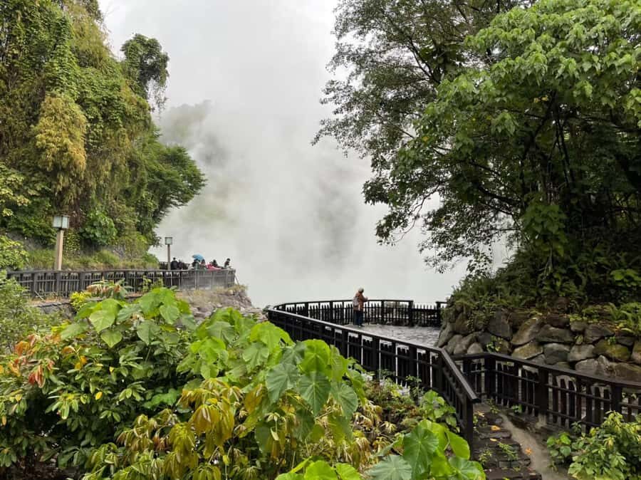 From Taipei: Beitou and Tamsui Private Day Tour - Exploring the Itinerary: What to Expect