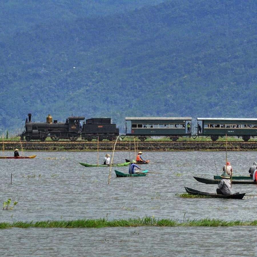 From Yogyakarta: Indonesian Railway Museum and Train Ride - An In-Depth Look at the Experience