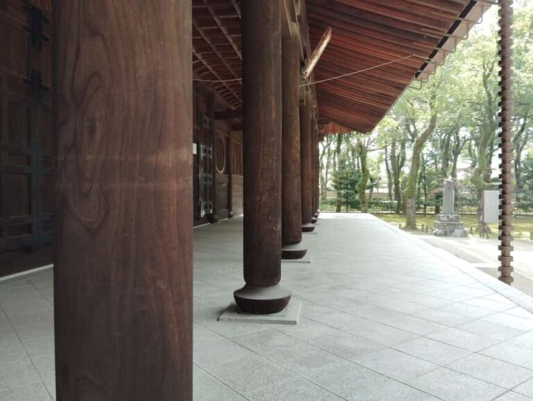 Fukuoka: Hakata Old Town Guided Walking Tour - Practical Details and Tips