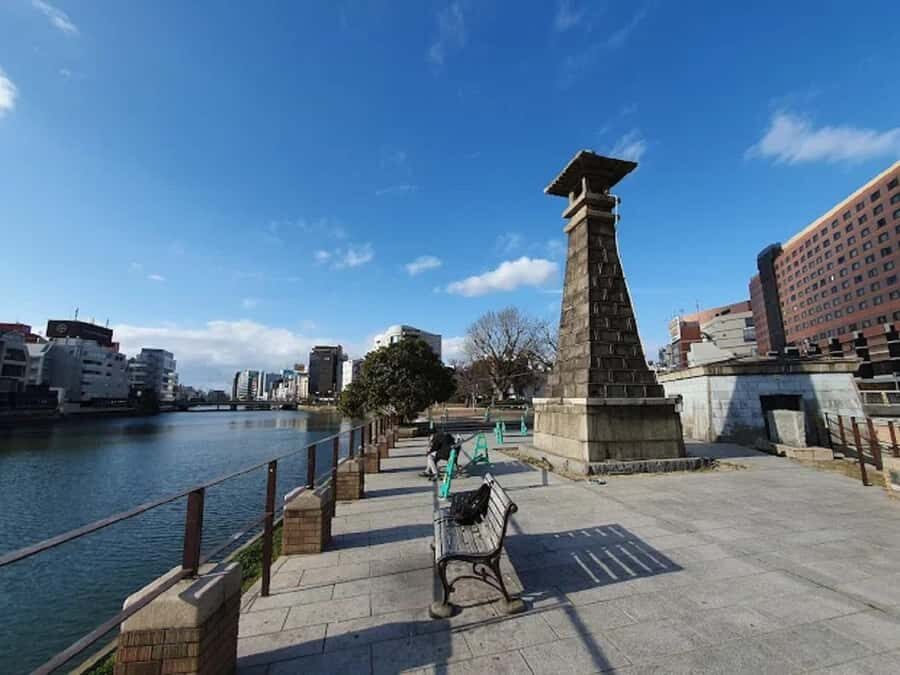 Fukuoka: Nakasu & Hakata River Boat Cruise Guided Tour - An In-Depth Look at the Nakasu & Hakata River Cruise