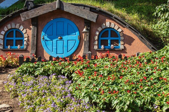 Full Day Hobbiton Movie Set and Rotorua Tour from Auckland - What’s Included and What’s Not