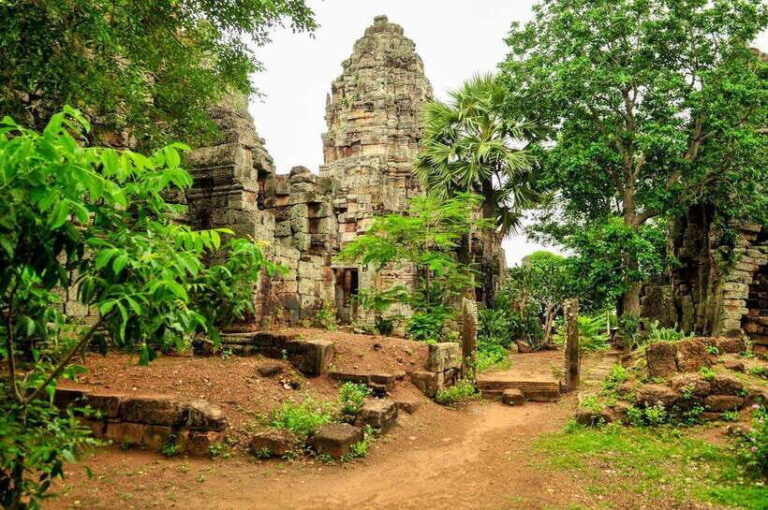 Full-day: Original bamboo train, Wat Banan, Phnom Sampov - Discovering Battambang’s Hidden Charms