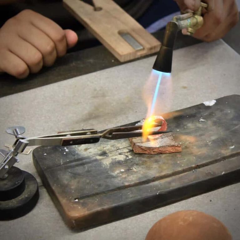 Gili Air: kaktus silver jewellery making class - The Value of the Experience