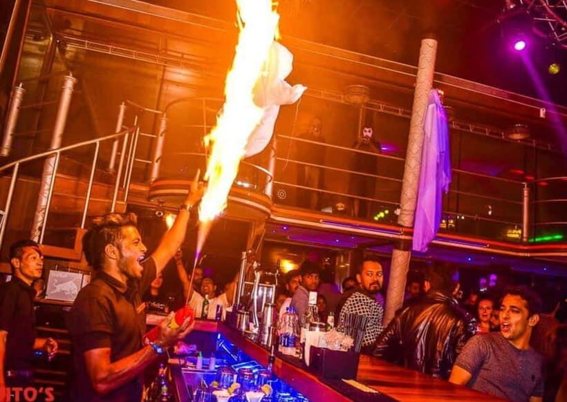 Goa: Guided Pub-Hopping Experience with Shots - An In-Depth Look at the Goa Pub Crawl Experience