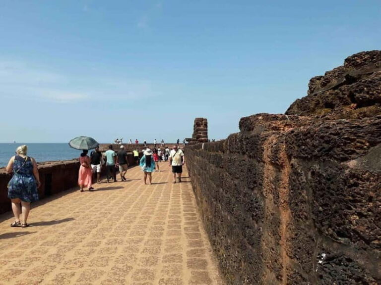 Goa: SIC North Goa Sightseeing Tour - Transportation and Group Experience