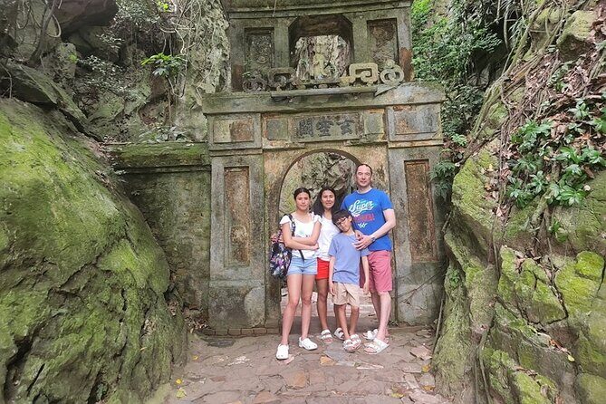 GOLDEN BRIDGE - Cable Car Ride-Marble Mountains -Monkey Mountain - Who Will Love This Tour?