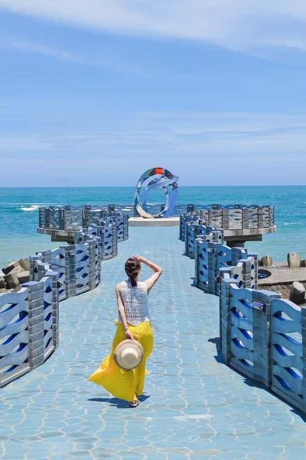 Golden Light and Gentle Breeze: A Day along Tamsuis Coast - Exploring Tamsui’s Harbor and Markets