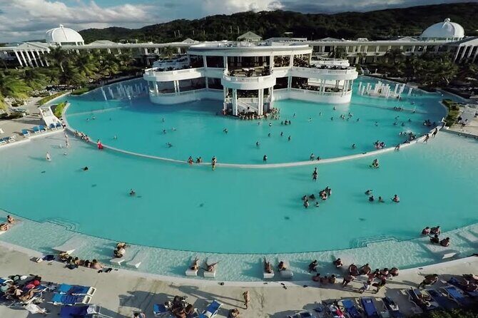 Grand Palladium Airport Transfer - Who Should Book This Transfer?