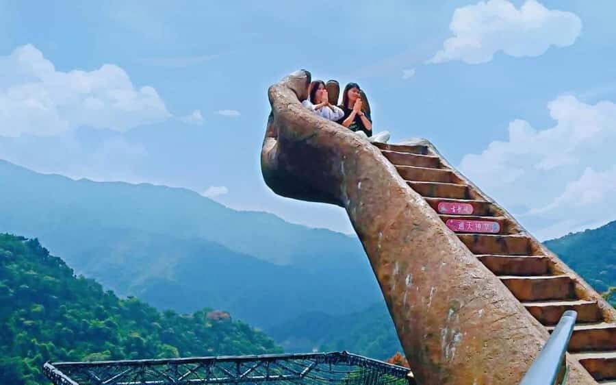 Guangzhou Day Tour: Qingyuan Glass Bridge, Underground River - Who Will Love This Tour?