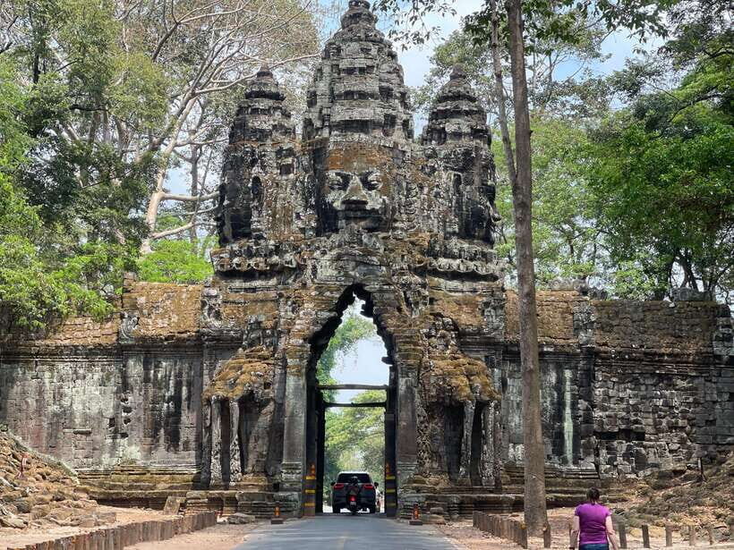 Guided Tour of Angkor Wat, Bayon, Ta Prohm, and Banteay Srei - What’s Included and What’s Not?