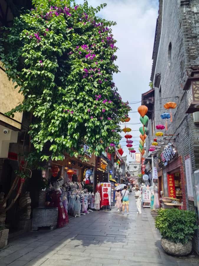 Guilin: Guided Walking Tour with Night Market Visit - Practical Details & Worthwhile Insights