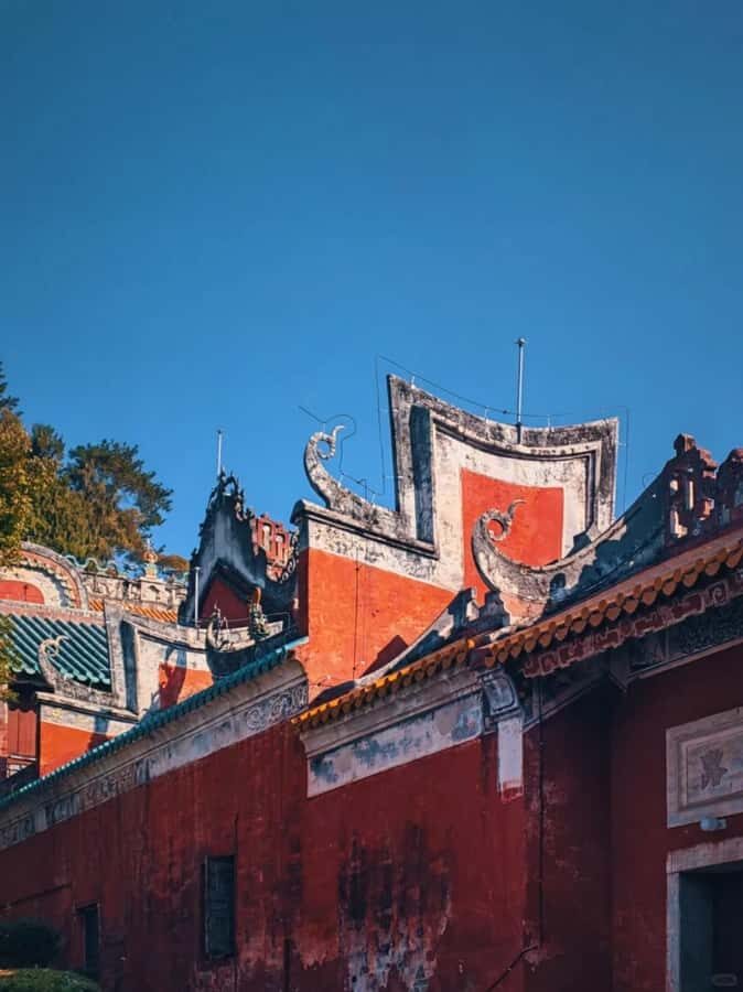 Guilin: Private Wen & Wu Temple Tour with Red Rock Village - Practical Details & What to Expect