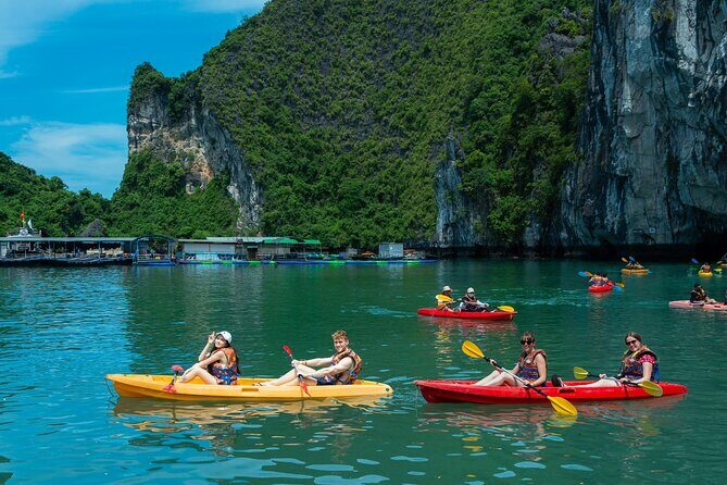 Ha Long Bay Premium Cruise with Jacuzzi, Kayaking & Buffet Lunch - Detailed Breakdown of the Tour Experience