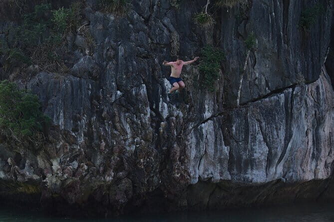 Half day Deep Water Solo - Why This Tour Offers Great Value