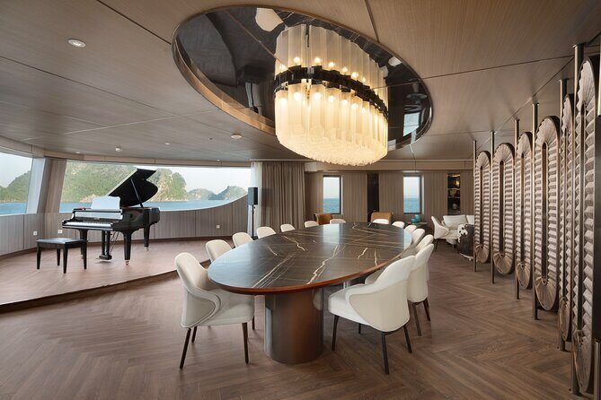 Halong Bay 2D1N 6-Star Luxury Cruise with Pool from Hanoi - Authenticity and Comfort