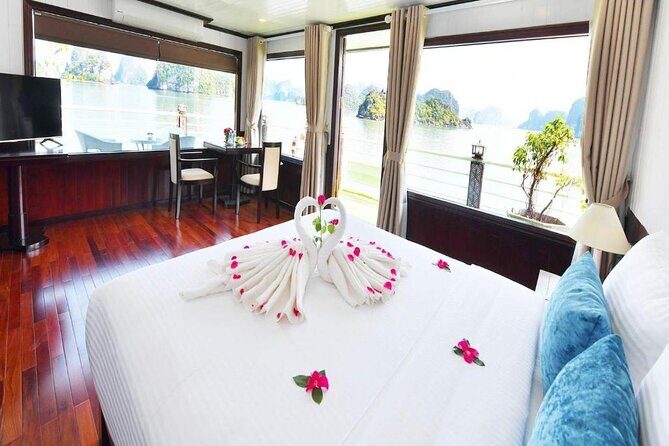 Halong Bay Deluxe Sapphire Cruise with Oceanview Balcony - The itinerary breakdown