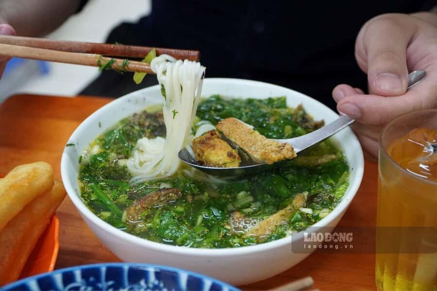 Hanoi Michelin Gastronomy Guided 35 Stops Food Tour - Who Will Love This Tour?
