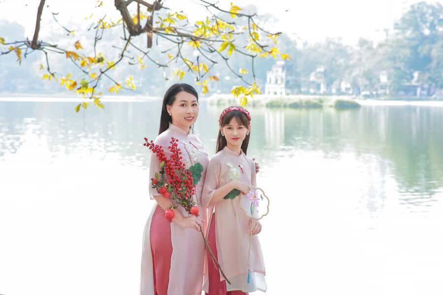 Hanoi Old Quarter: Ao Dai Rental & Professional Photoshoot - Detailed Breakdown of the Itinerary
