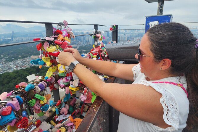Highlights of Seoul Tour in Seoul: Deoksugung & N Seoul Tower - Authentic Experiences & Insights from Reviewers