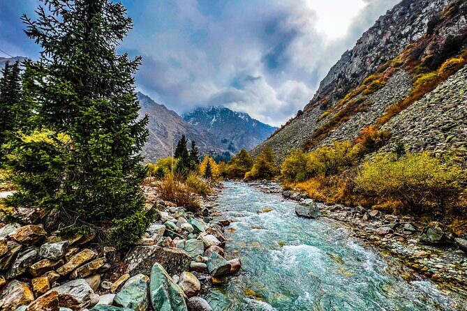 Hiking wonderland Ala Archa National Park - The Experience from the Guides’ Perspective