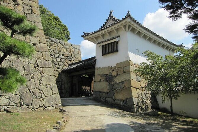 Himeji Castle: 2Hour Premium World Heritage & Samurai Tour - What You Get for the Price
