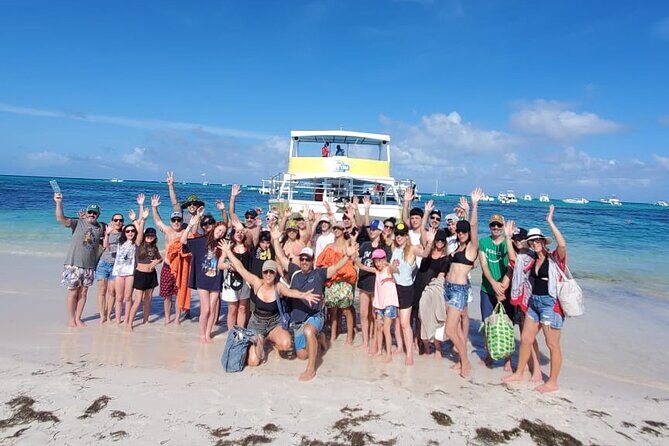 Hip Hop solo para adultos PartyBoat con Bebidas ilimitadas y Bar - Authentic Experiences & Guest Feedback