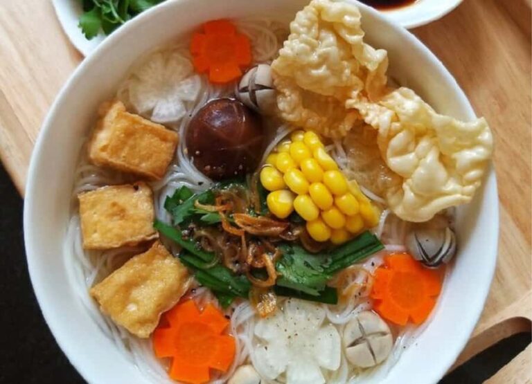 Ho Chi Minh City: Vegetarian Street Food Tour in Saigon - An In-Depth Look at the Vegetarian Street Food Tour