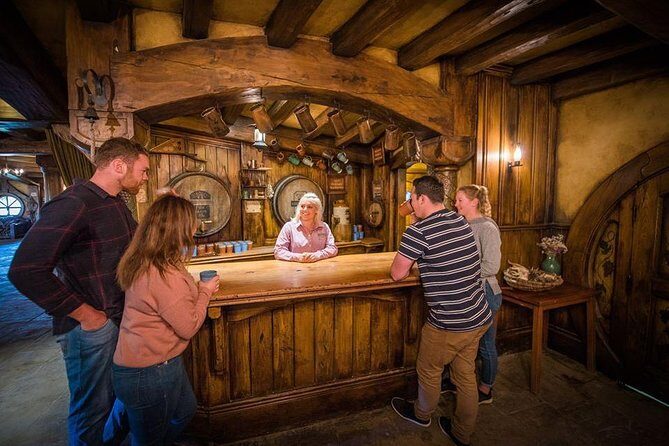 Hobbiton Movie Set Shore Excursion from Tauranga (6 Hours) - Transportation and Group Size