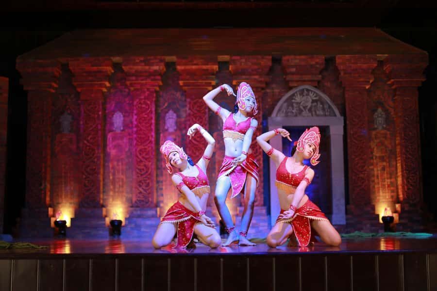 Hoi An: My Son Holy Land Sunset Tour And Cruise Trip - The Cultural Show and Local Art