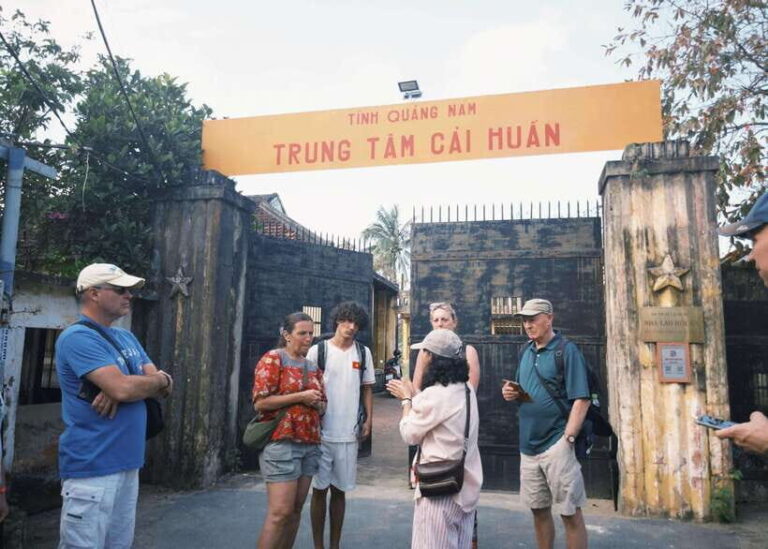 Hoi An Off the Map Walking Tour in the Backstreets - Authenticity and Guides