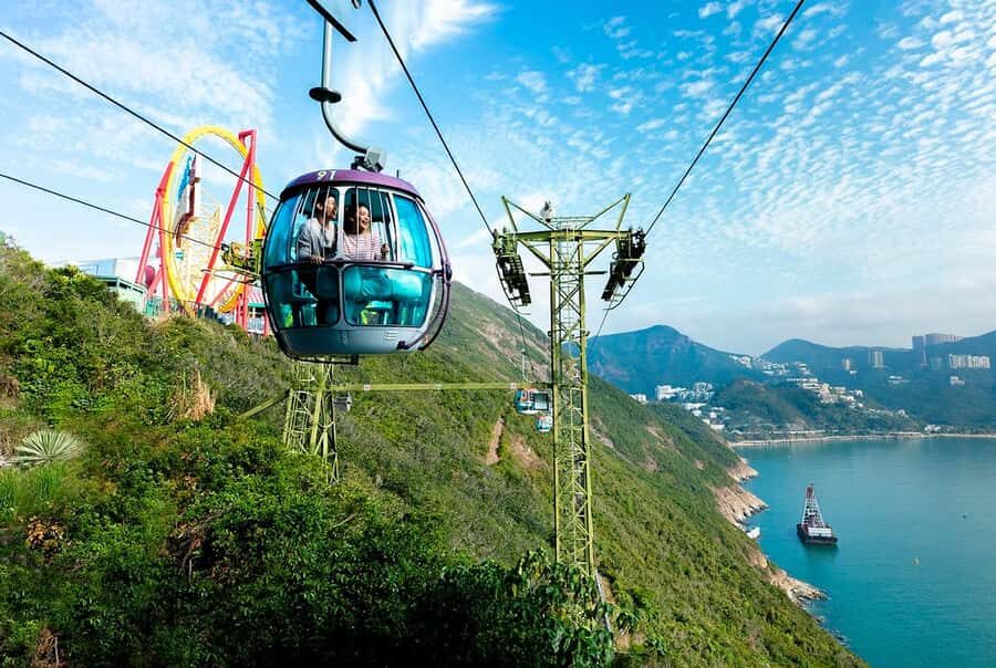 Hong Kong: Ocean Park Entry Ticket+ Superior Set Meal Coupon - Diving Deep into the Ocean Park Experience