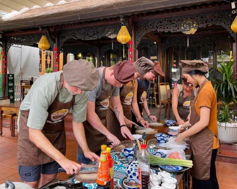 Hue City: Cyclo, Market Tour & Cooking Class at Madam Thu - Exploring the Itinerary: Step by Step