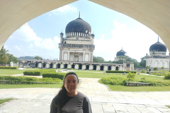 Hyderabad: Private Guided Tour of Golconda Fort, Royal Necropolis - FAQ